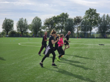 Laatste training S.K.N.W.K. JO11-1JM (partijtje tegen de ouders) van maandag 27 mei 2024 (2/137)